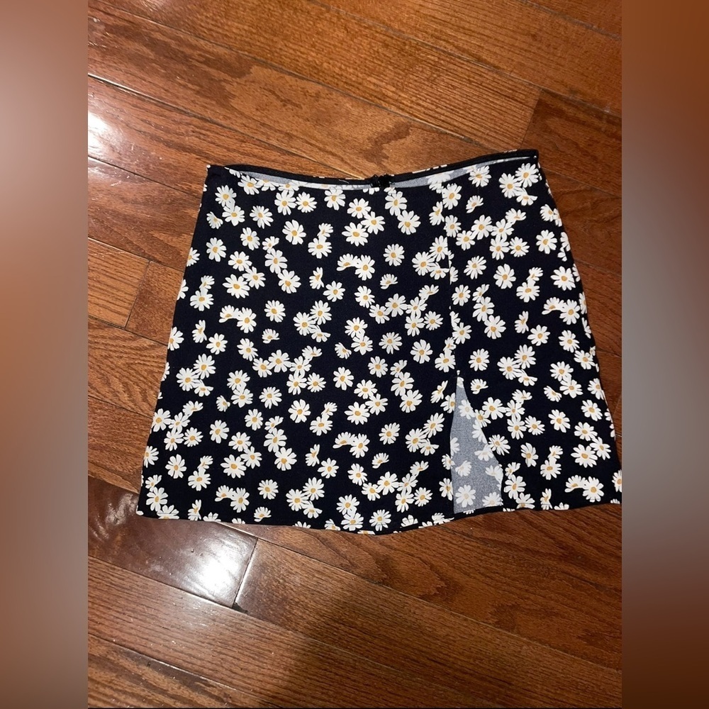 New! Reformation Margot Mini Floral Skirt with Slit in Daisy Chain 🌼 sz 8 - Picture 12 of 14